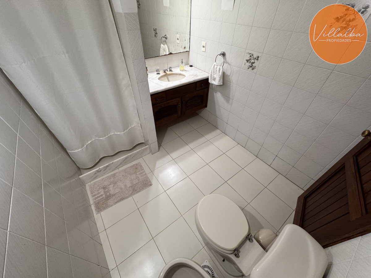 Casa ID.1800 - Atención, casa en venta. Mansa, todas las comodidades! 