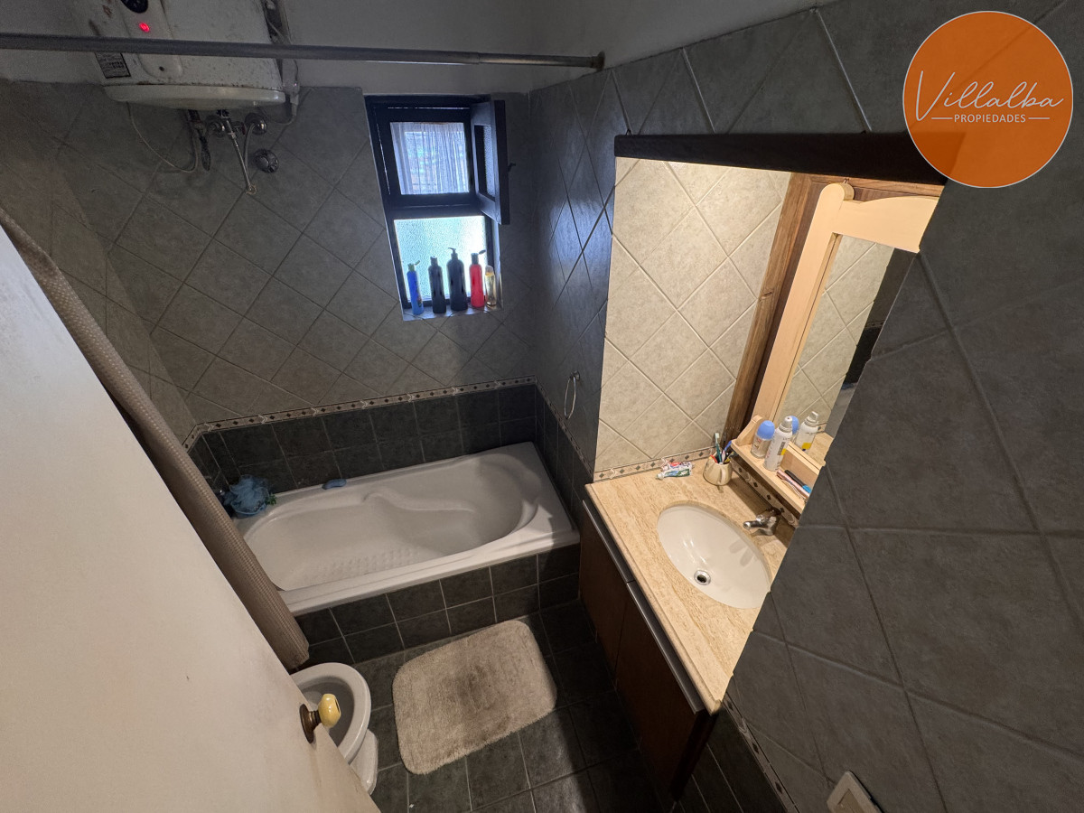Apartamento ID.3452 - Casa con renta en zona céntrica de Maldonado Ideal para inversión o vivienda