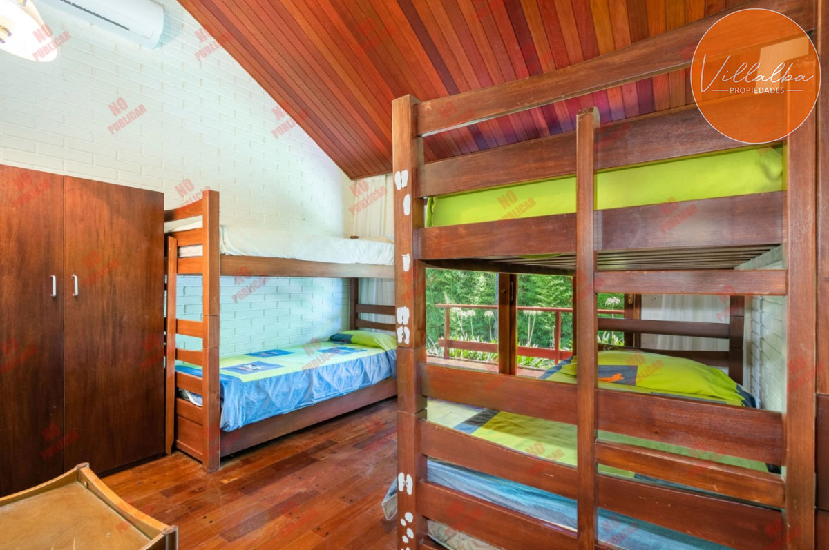 Casa ID.3604 - CASA EN PLAYA MANSA - 5 suites. 