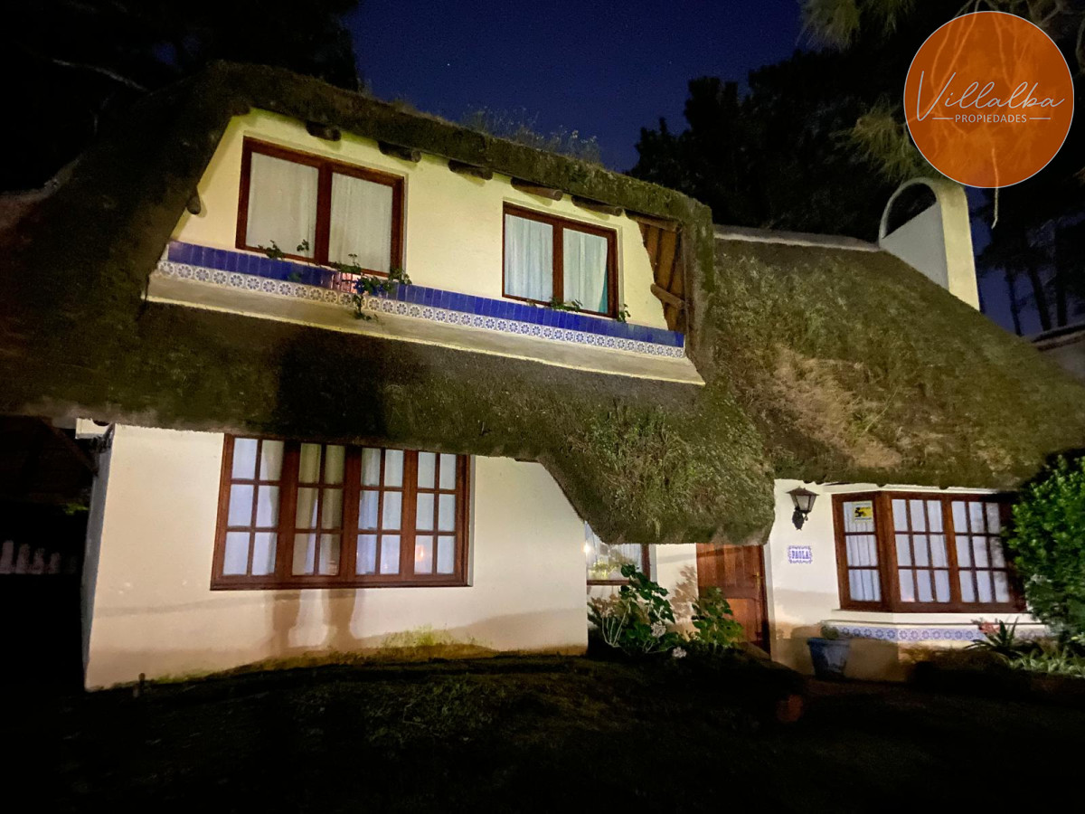 Apartamento ID.3262 - Casa  en Venta  Pinares