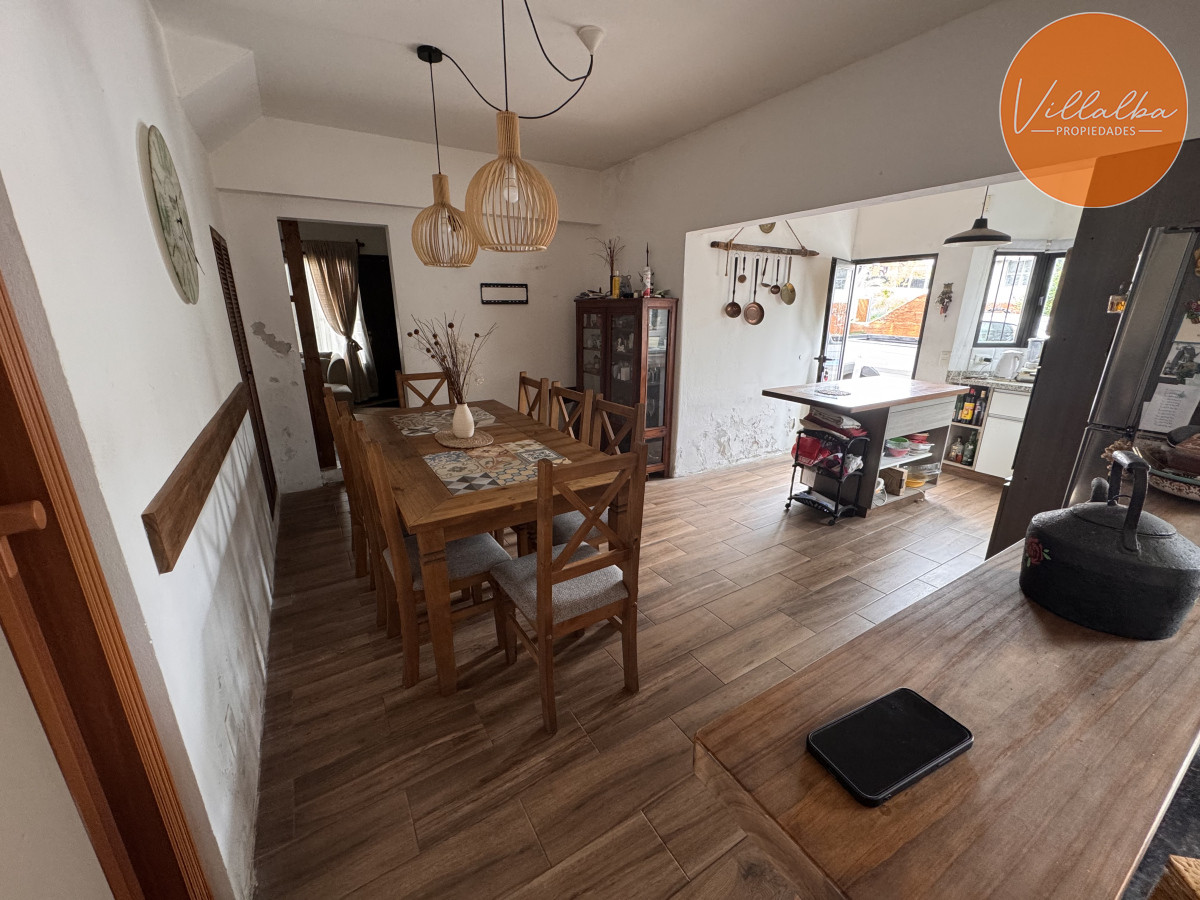 Apartamento ID.3452 - Casa con renta en zona céntrica de Maldonado Ideal para inversión o vivienda