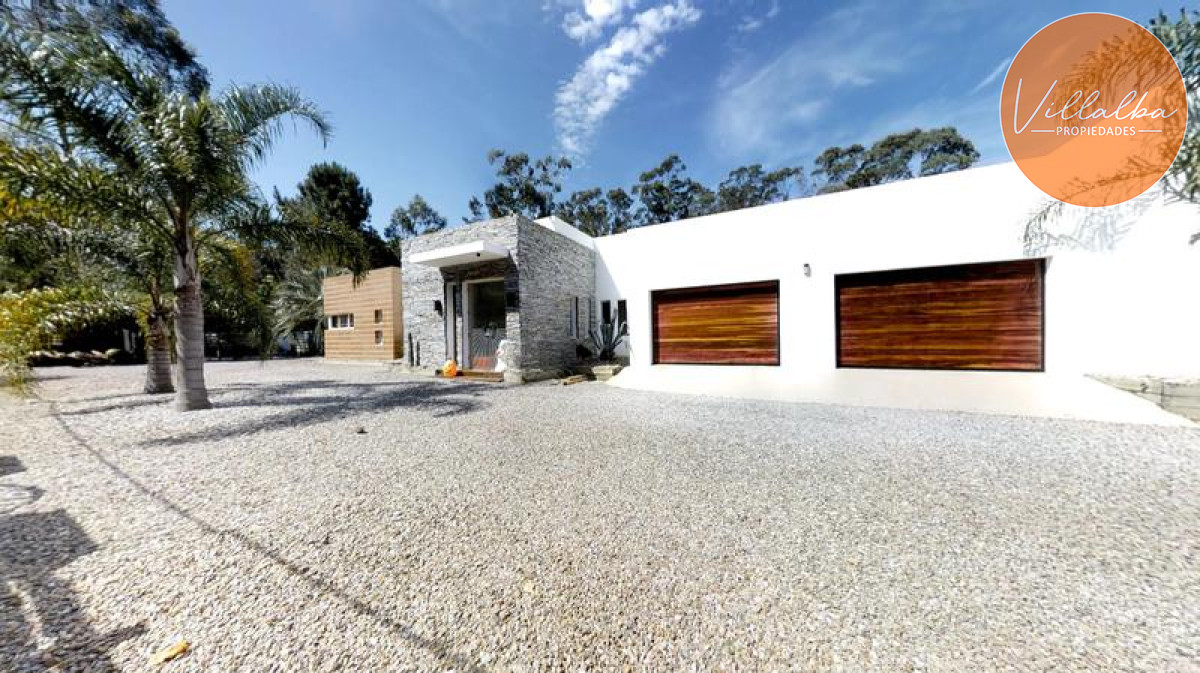 Casa ID.60 - Moderna casa en el bosque cerca del mar. 