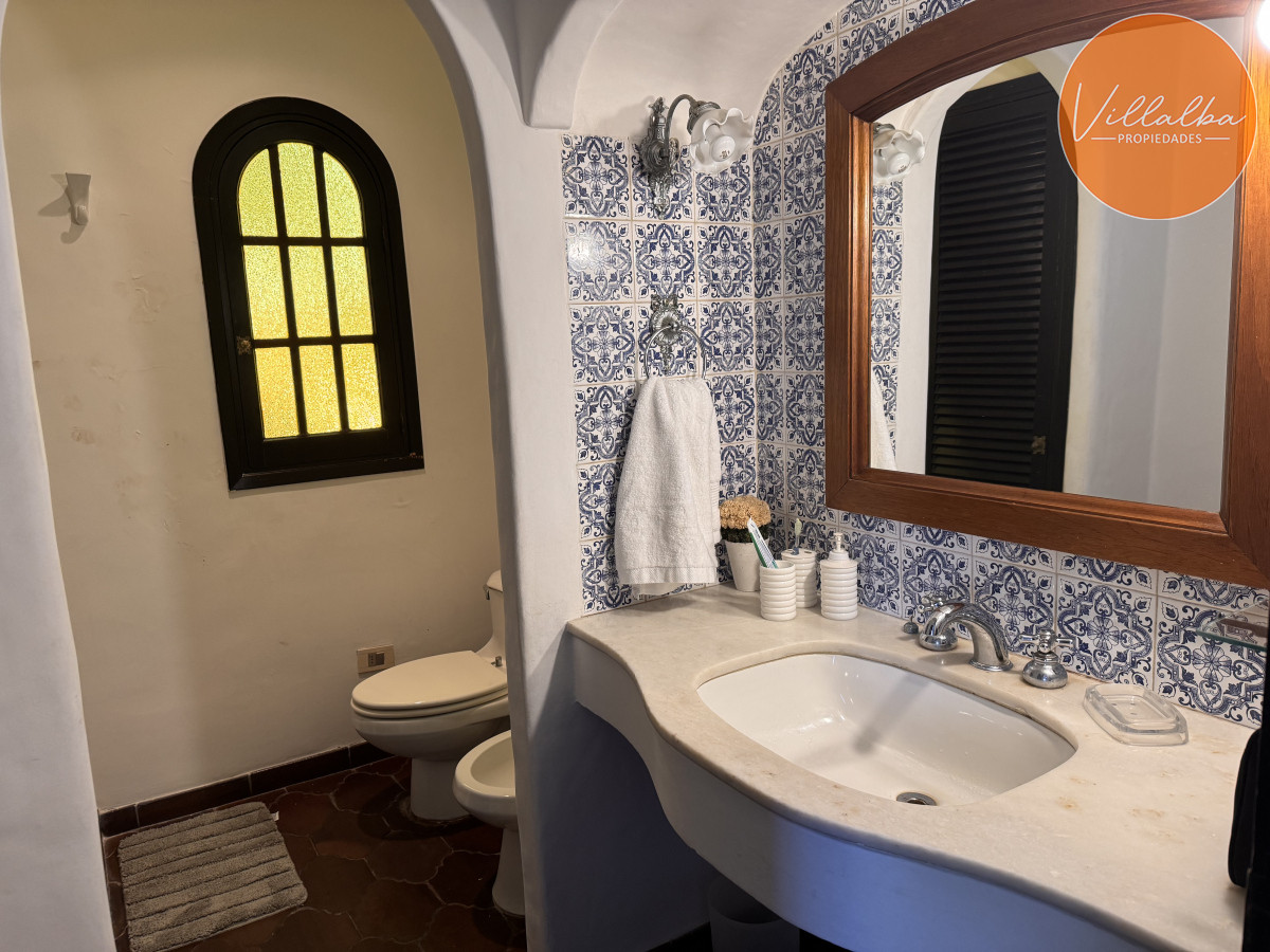 Casa ID.790 - Casa en Venta Playa Mansa 