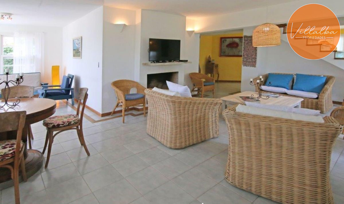 Apartamento ID.726 - Casa en La Barra de Maldonado.