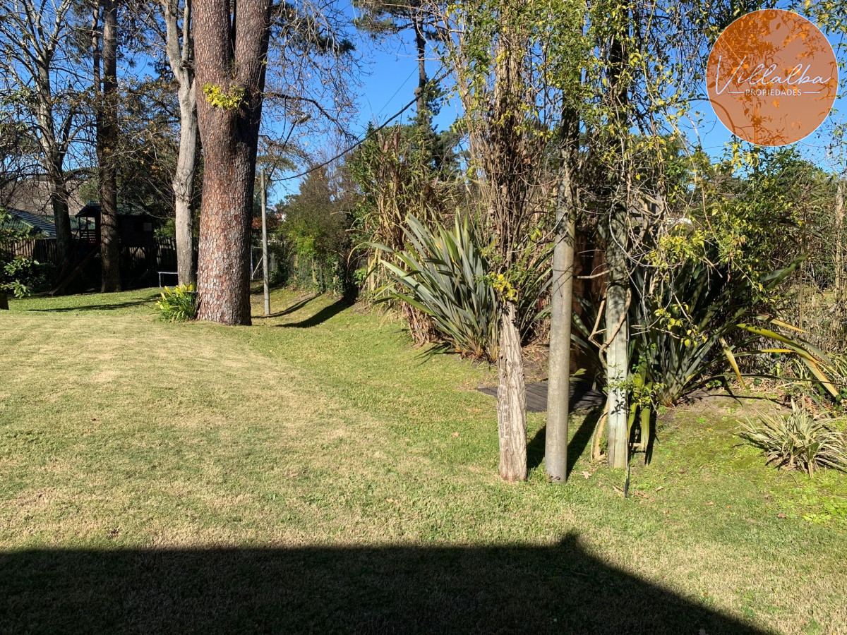 Casa ID.2973 - Oportunidad en Playa Mansa - 3 dormitorios 