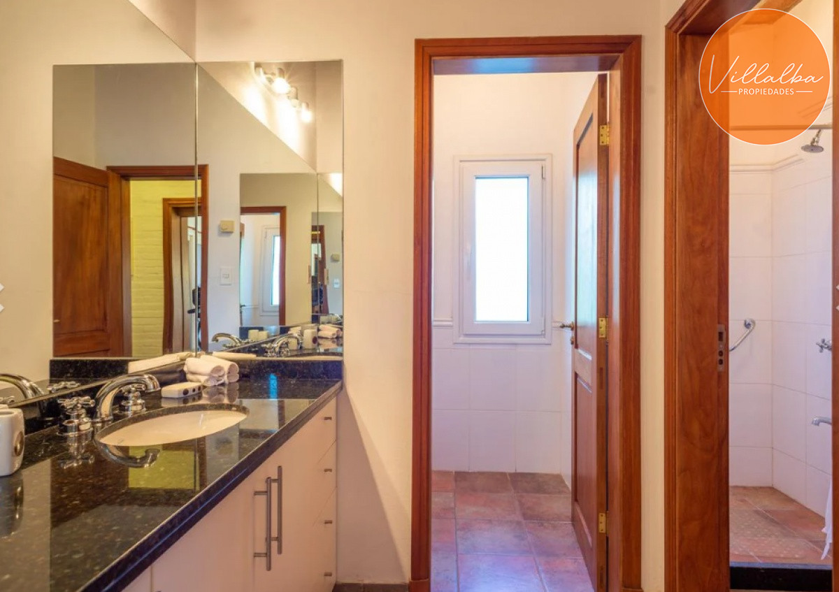 Casa ID.639 - Importante casa en venta