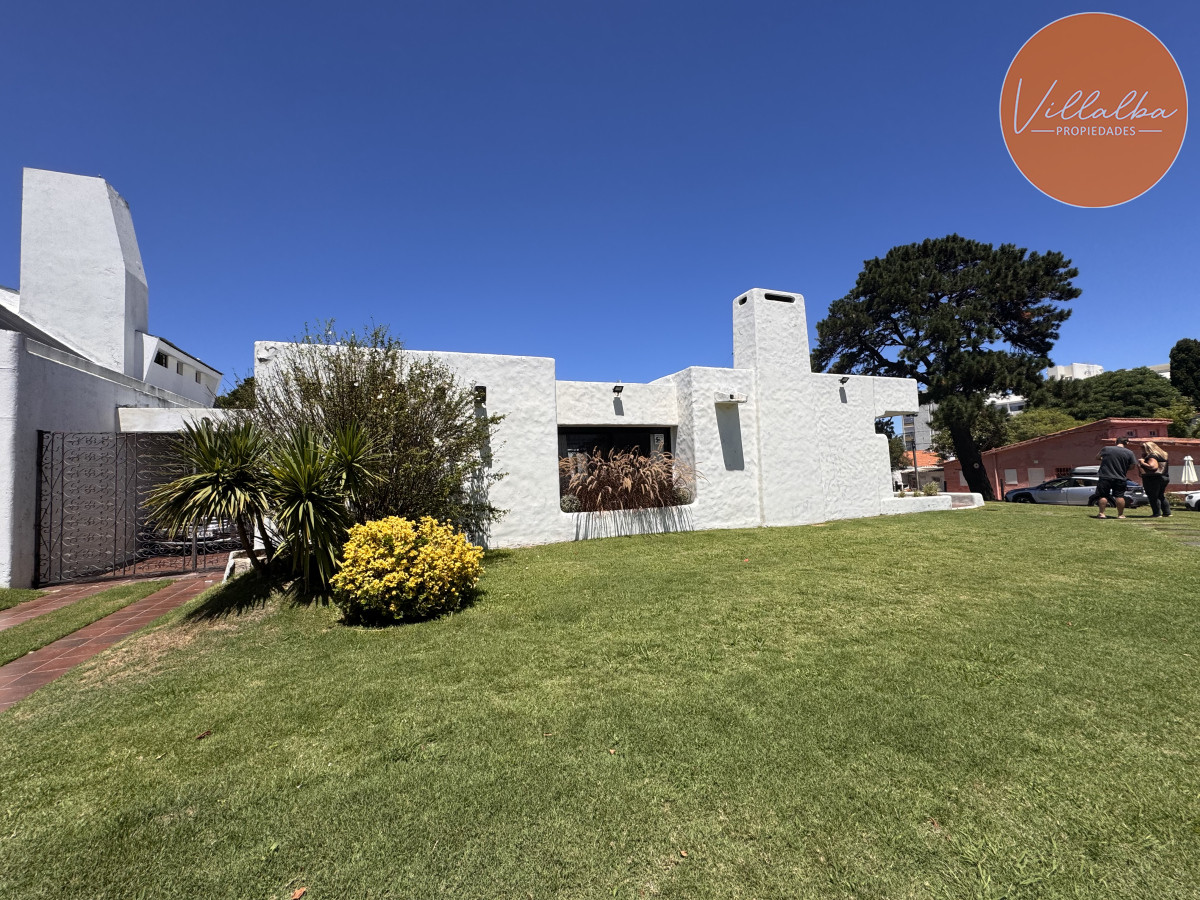 Casa ID.790 - Casa en Venta Playa Mansa 