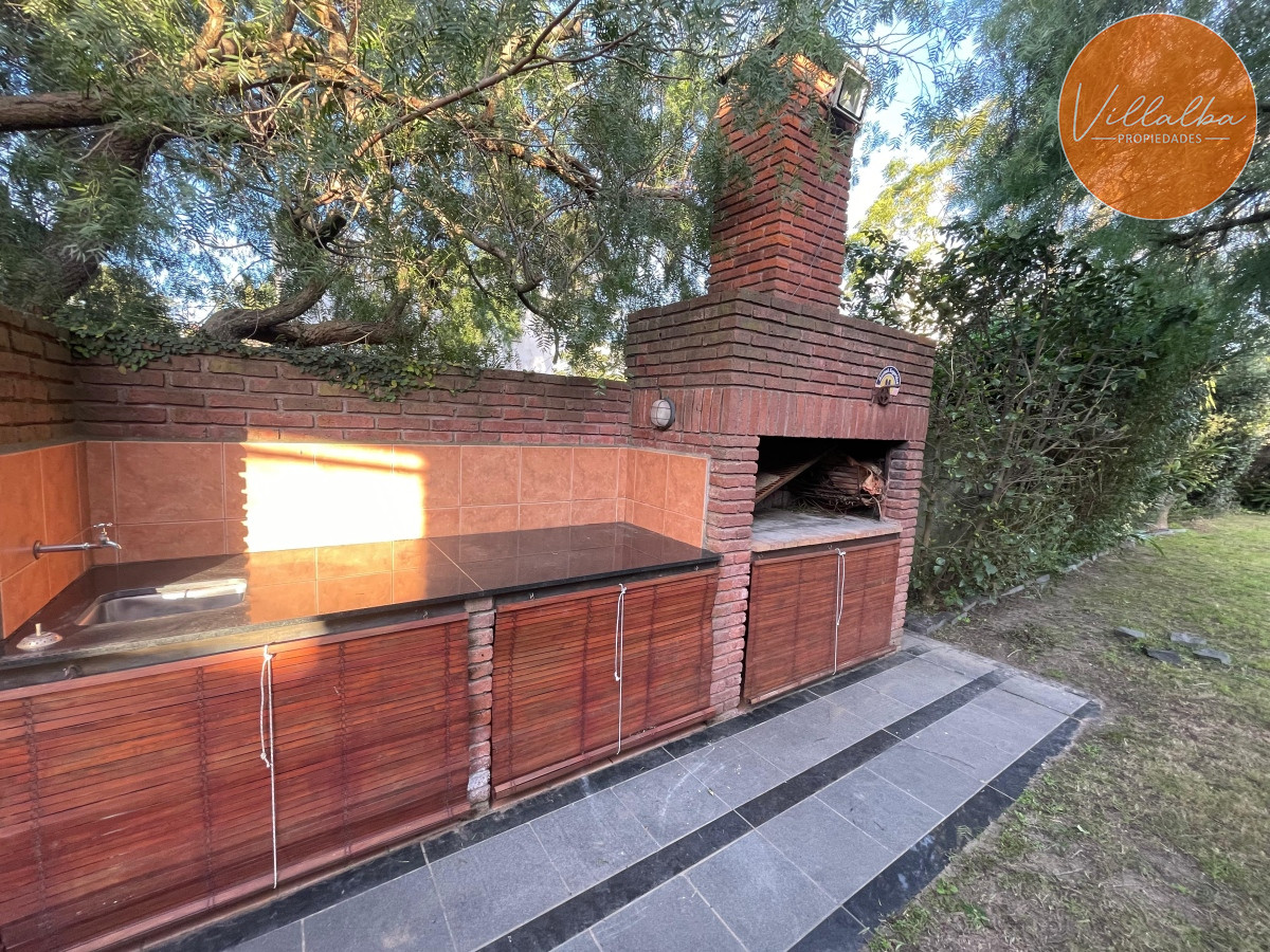 Casa ID.410 - Casa en la Zona de la Mansa . 