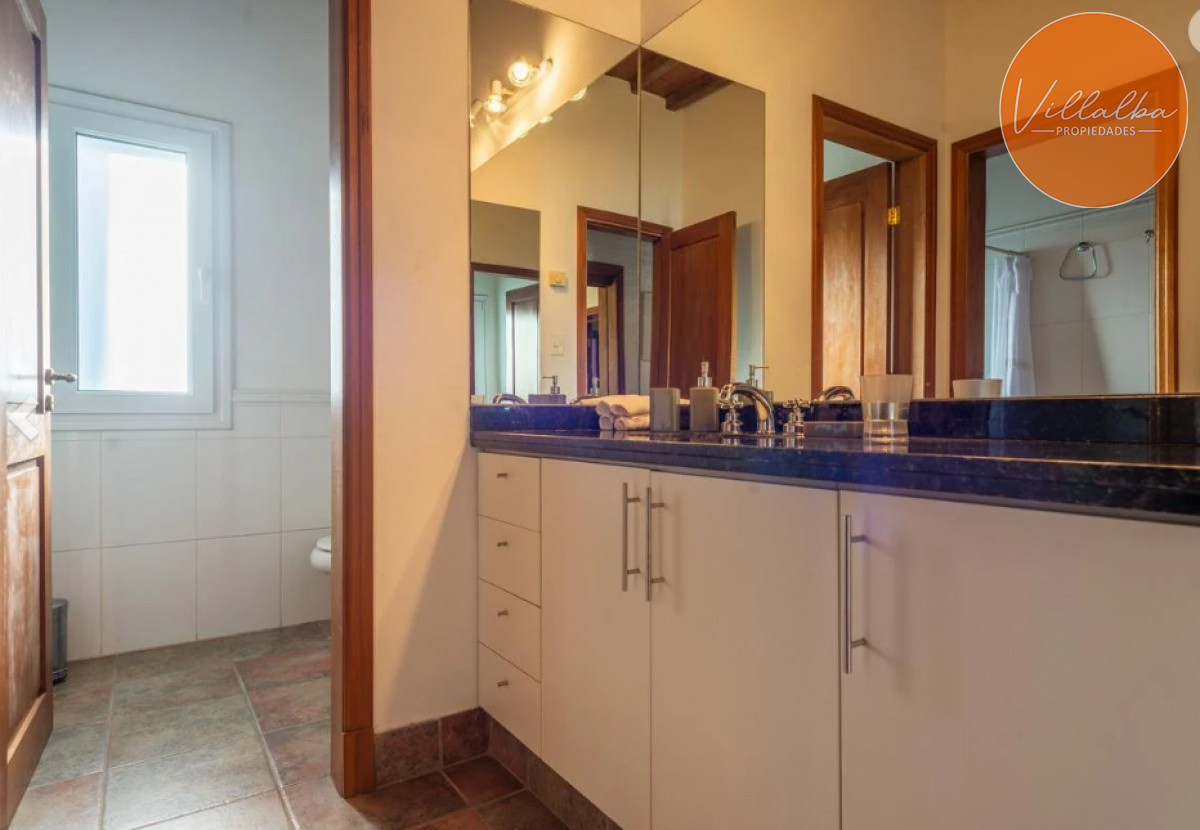 Casa ID.639 - Importante casa en venta