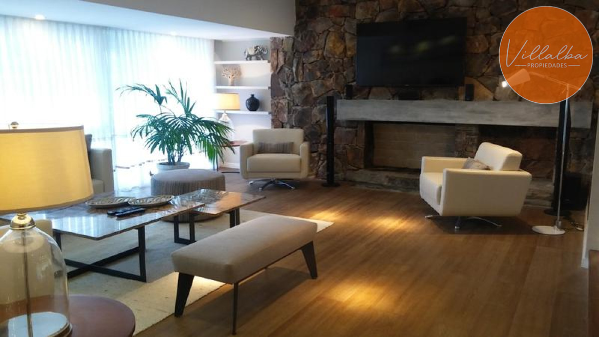 Apartamento ID.113 - Importante Residencia en el corazón de Punta del Este