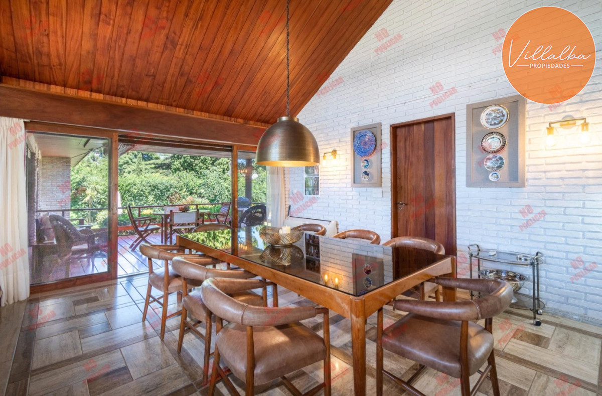 Casa ID.3604 - CASA EN PLAYA MANSA - 5 suites. 