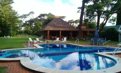 Importante  residencia en Punta del Este .