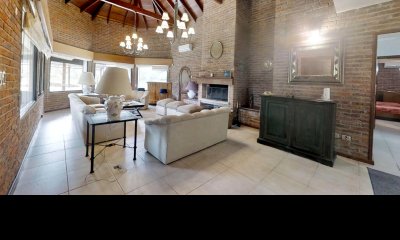 Casa en Venta - Playa Mansa Punta del Este