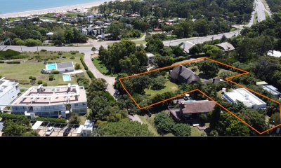 Oportunidad para Construcción- 3 casas- 3 mil m2