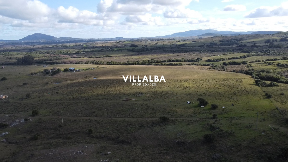 Apartamento ID.2331 - Hermosa chacra a 15 Kilómetros del Mar, Pan de Azúcar, Entre cerros.