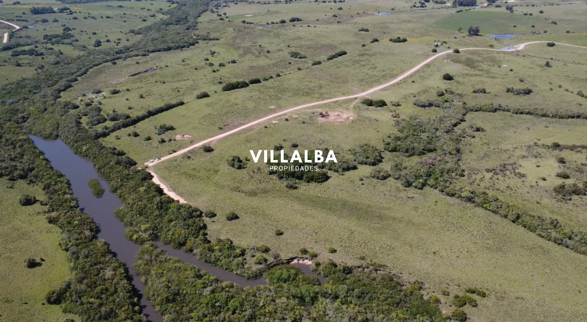Chacra ID.2667 - Oportunidad de Inversión en Garzón, Uruguay - Vende Villalba Propiedades. 