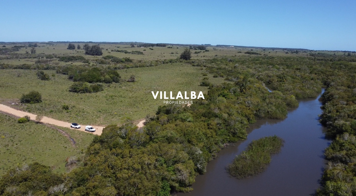 Apartamento ID.2658 - Oportunidad de Inversión en Garzón, Uruguay - Vende Villalba Propiedades. 