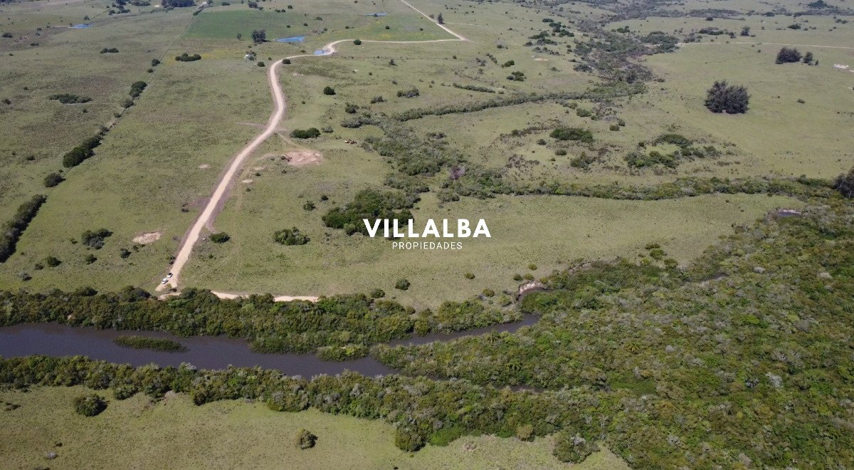 Chacra ID.2660 - Oportunidad de Inversión en Garzón, Uruguay - Vende Villalba Propiedades. 