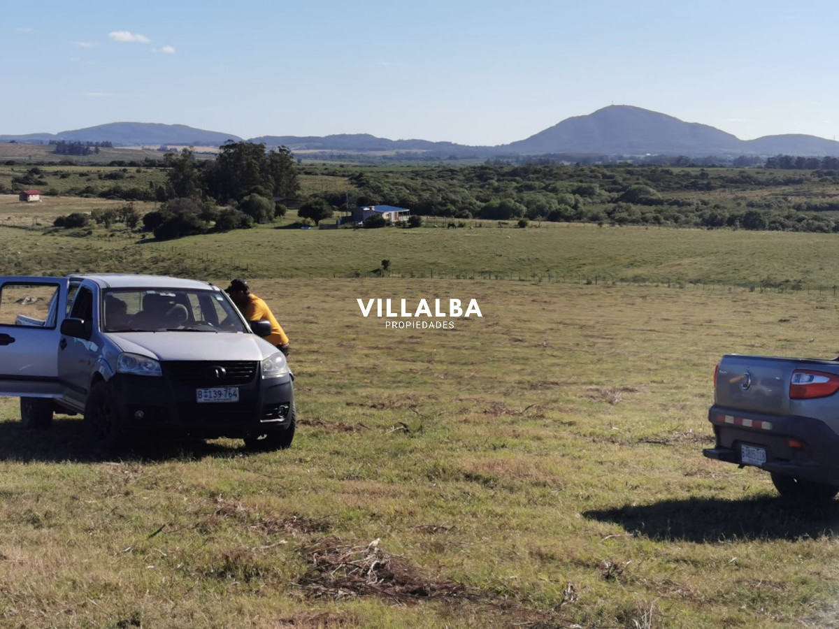 Apartamento ID.2331 - Hermosa chacra a 15 Kilómetros del Mar, Pan de Azúcar, Entre cerros.