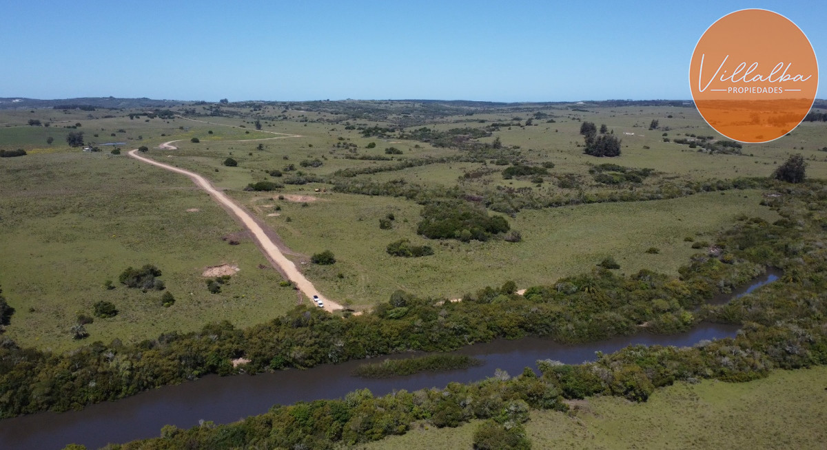 Chacra ID.2667 - Oportunidad de Inversión en Garzón, Uruguay - Vende Villalba Propiedades. 
