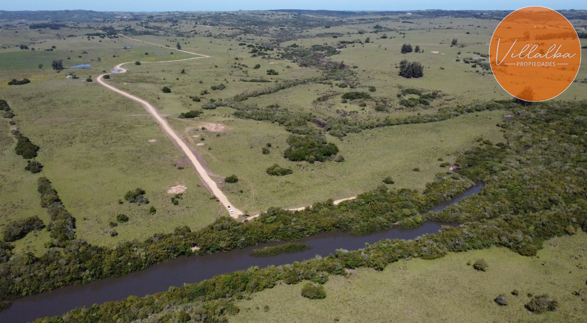 Chacra ID.2662 - Oportunidad de Inversión en Garzón, Uruguay - Vende Villalba Propiedades. 