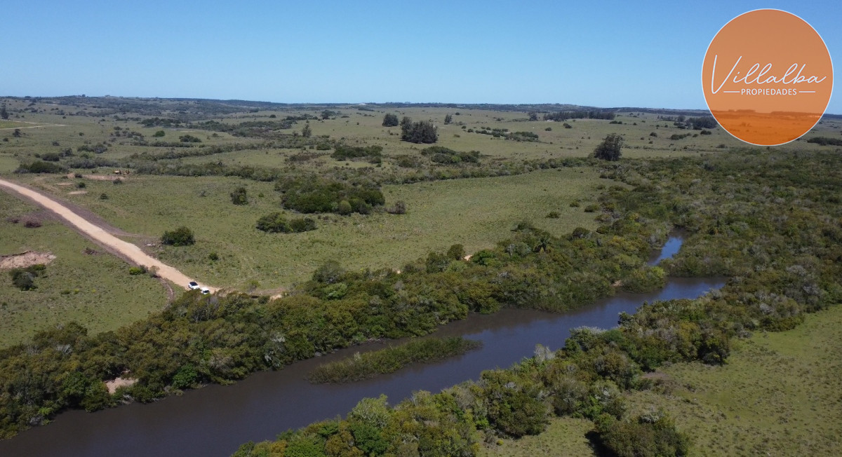 Chacra ID.2658 - Oportunidad de Inversión en Garzón, Uruguay - Vende Villalba Propiedades. 