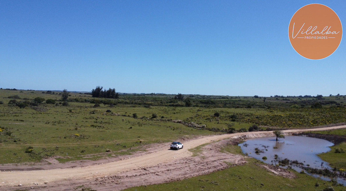 Apartamento ID.2663 - Oportunidad de Inversión en Garzón, Uruguay - Vende Villalba Propiedades. 
