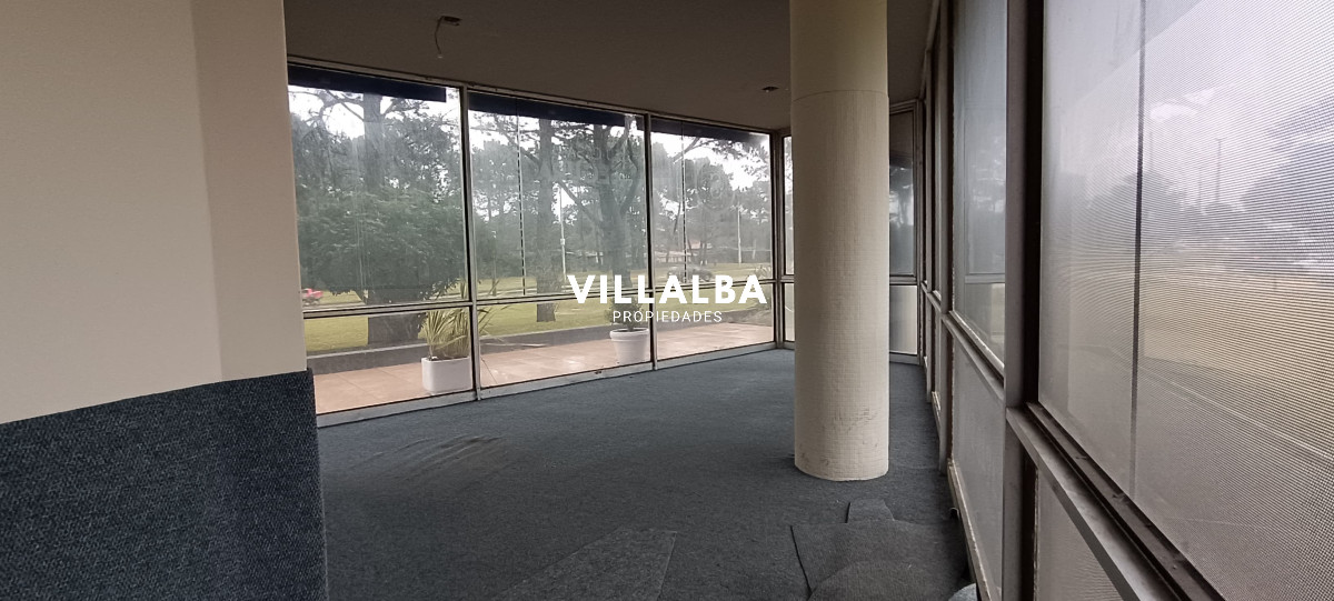 Local Comercial ID.3029 - Local en Maldonado, Otros Barrios