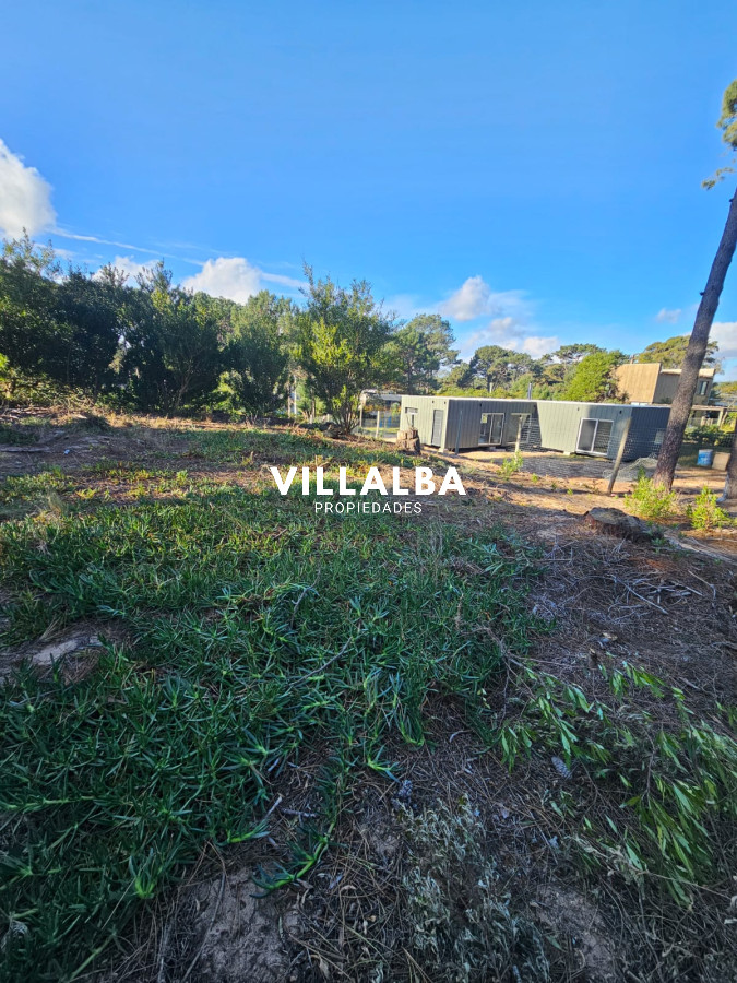 Apartamento ID.3562 - Terreno de 1034 m² a solo 500 mts del mar – Un rincón de paz natural