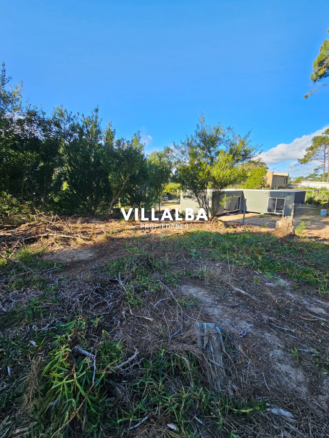 Apartamento ID.3562 - Terreno de 1034 m² a solo 500 mts del mar – Un rincón de paz natural