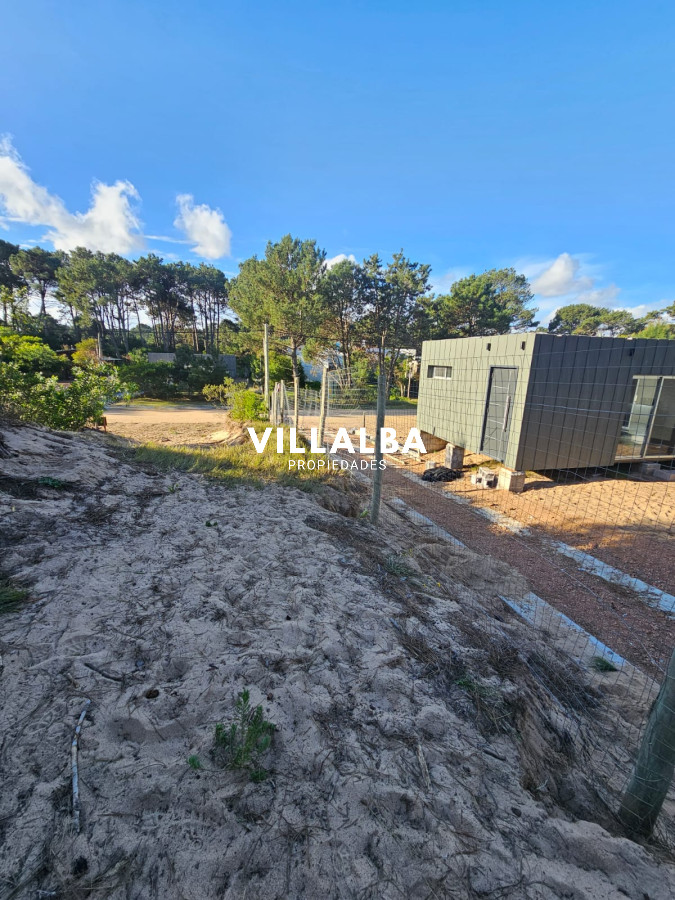 Apartamento ID.3562 - Terreno de 1034 m² a solo 500 mts del mar – Un rincón de paz natural