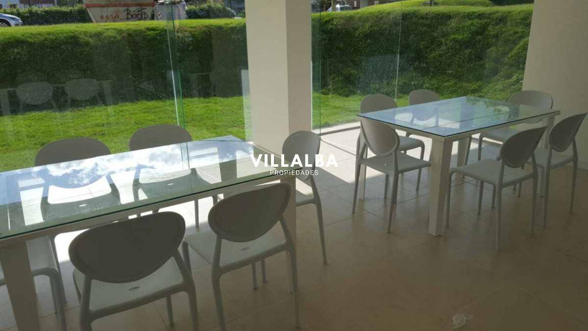 Apartamento ID.41 - Oportunidad Playa Mansa 3 dormitorios.