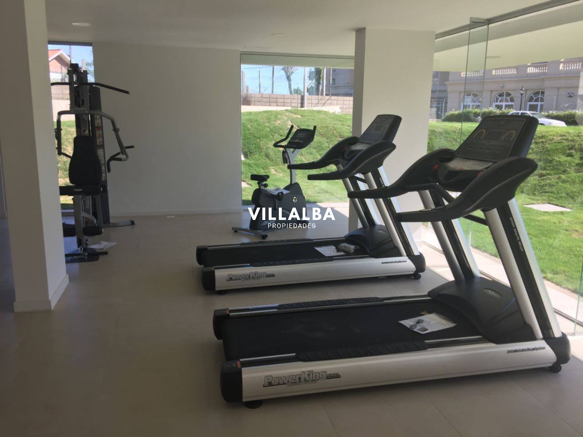 Apartamento ID.41 - Oportunidad Playa Mansa 3 dormitorios.