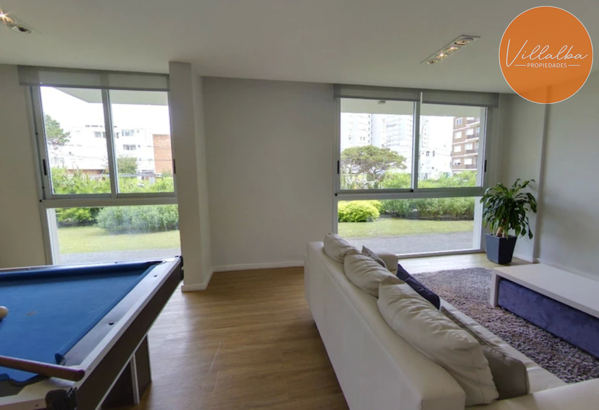 Apartamento ID.1743 - Oportunidad en venta! Vista espectacular al mar!
