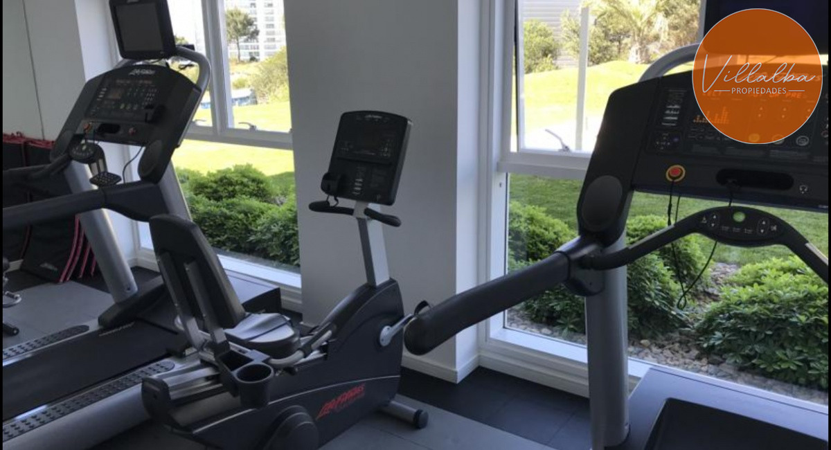 Apartamento ID.2848 - Oportunidad en excelente torre de categoría 1 suite + toilette. 