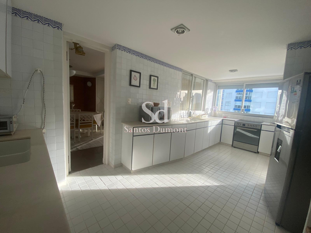 Apartamento ID.25325 - Apartamento Venta - 4 dormitorios - Punta del Este