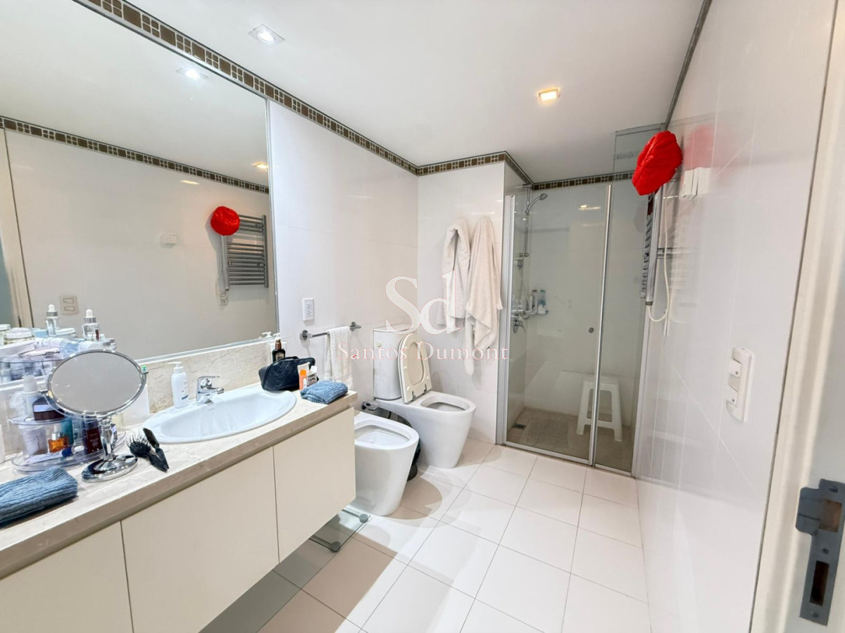 Apartamento ID.25715 - Apartamento en venta Primera Linea playa Brava