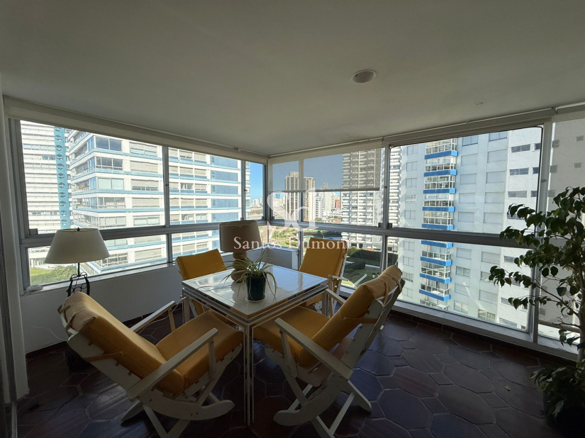 Apartamento ID.25325 - Apartamento Venta - 4 dormitorios - Punta del Este