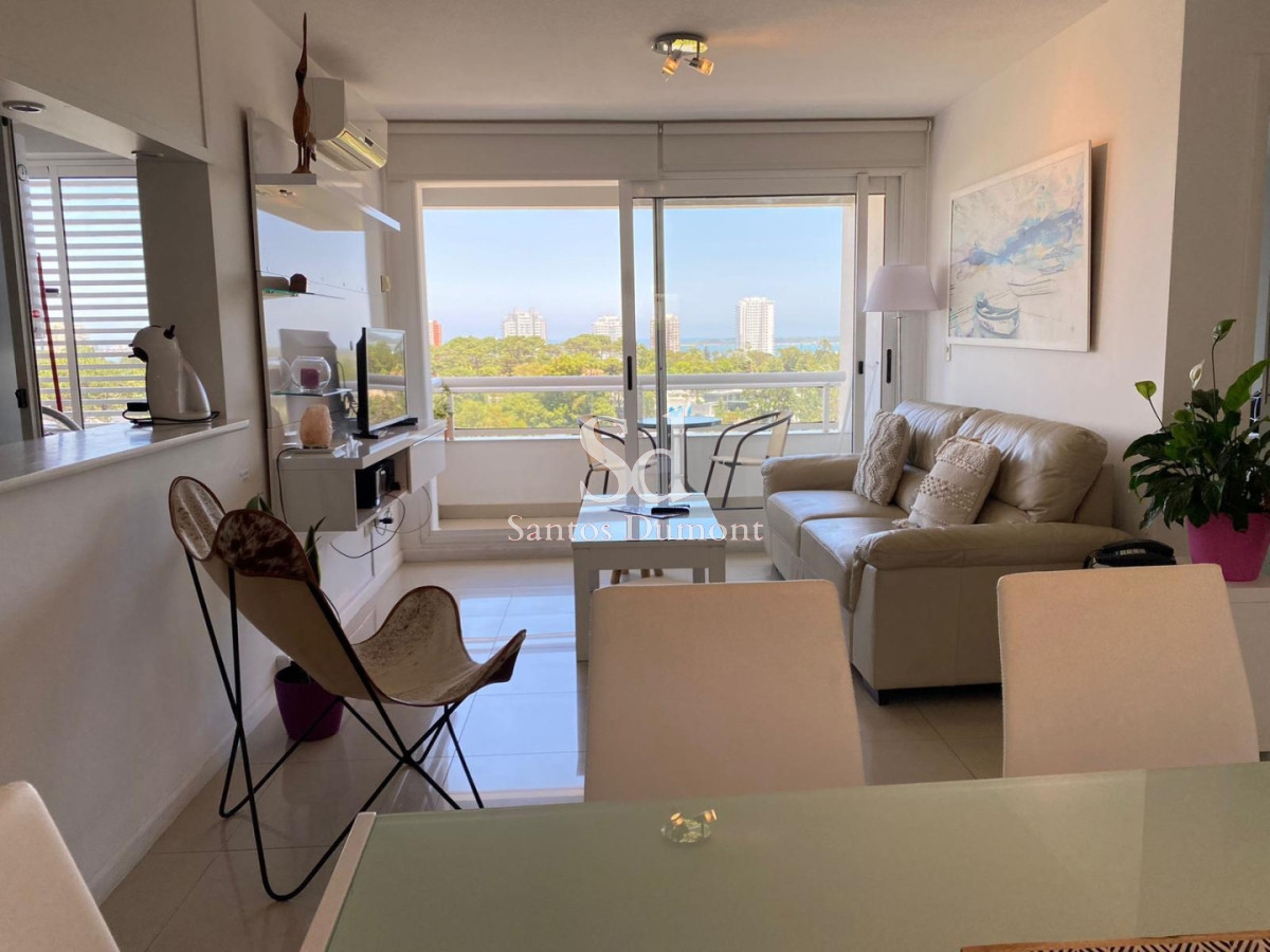 Apartamento ID.8142 - Apartamento en venta, 2 dormitorios, en Punta del Este