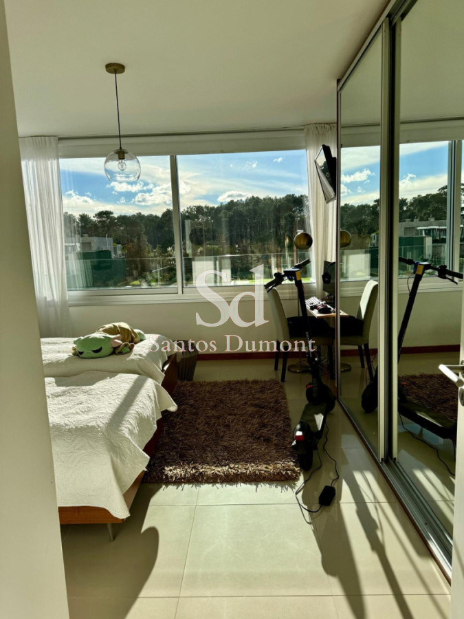 Apartamento ID.25716 - Apartamento en venta primera linea playa brava, 3 dormitorios