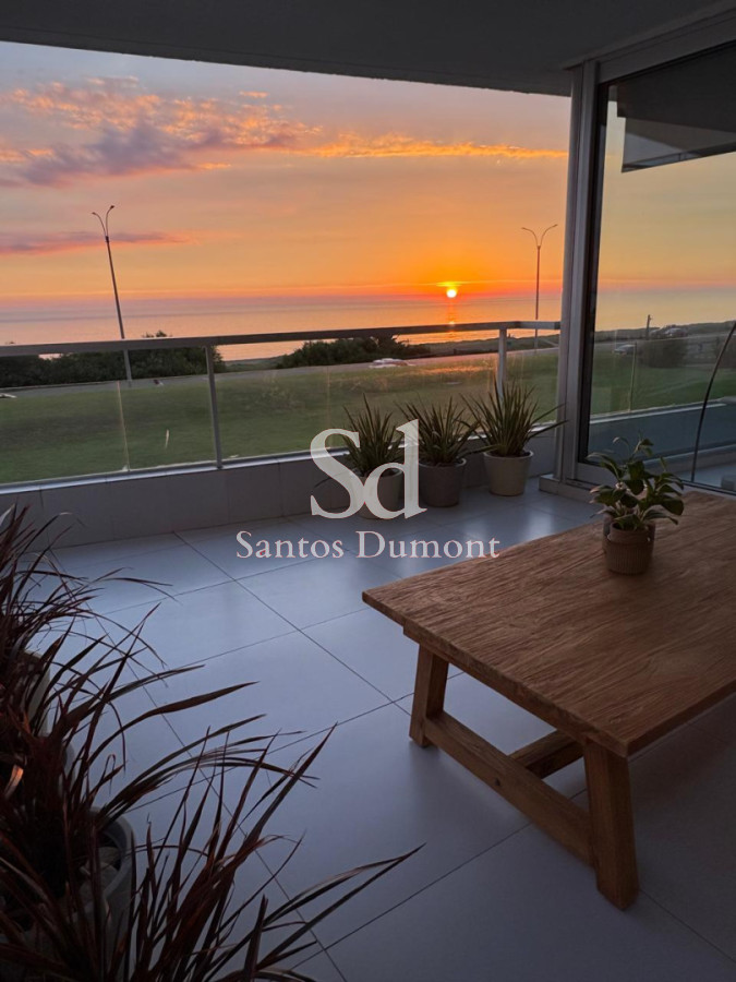 Apartamento ID.25516 - Venta apartamento 3 Dormitorios y dependencia Playa Mansa, Punta del Este