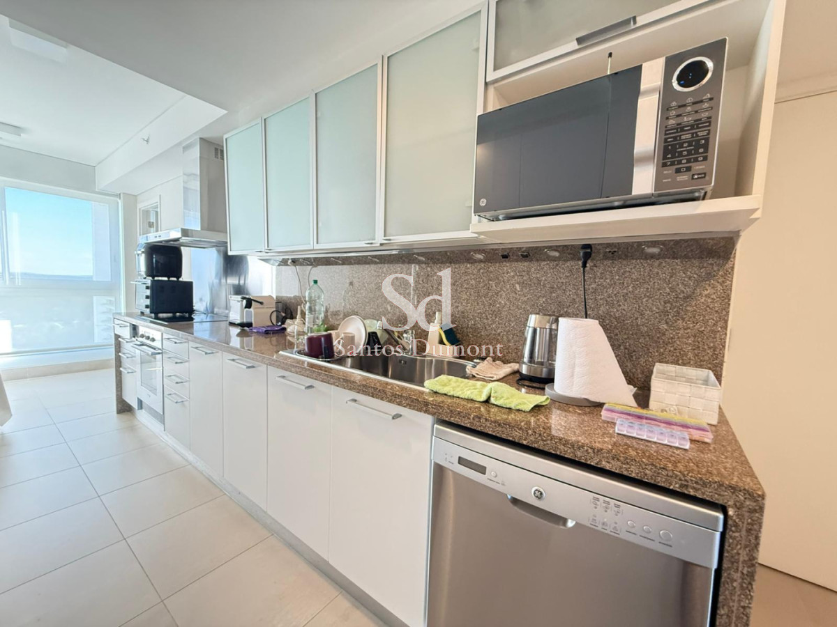 Apartamento ID.25715 - Apartamento en venta Primera Linea playa Brava