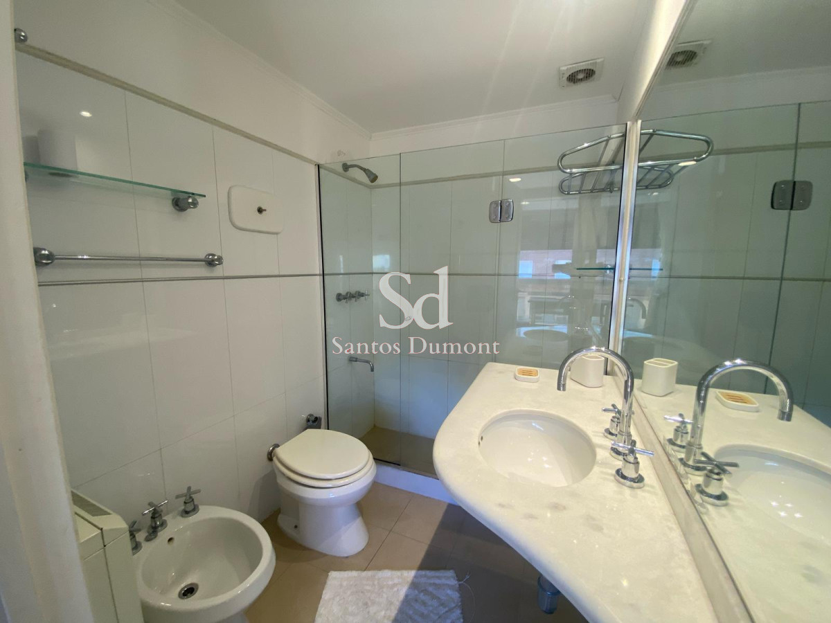 Apartamento ID.25255 - Venta Apartamento 2 dormitorios + servicio completo Península Punta del Este