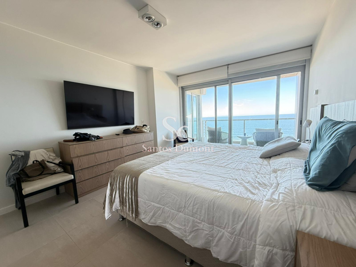 Apartamento ID.25715 - Apartamento en venta Primera Linea playa Brava