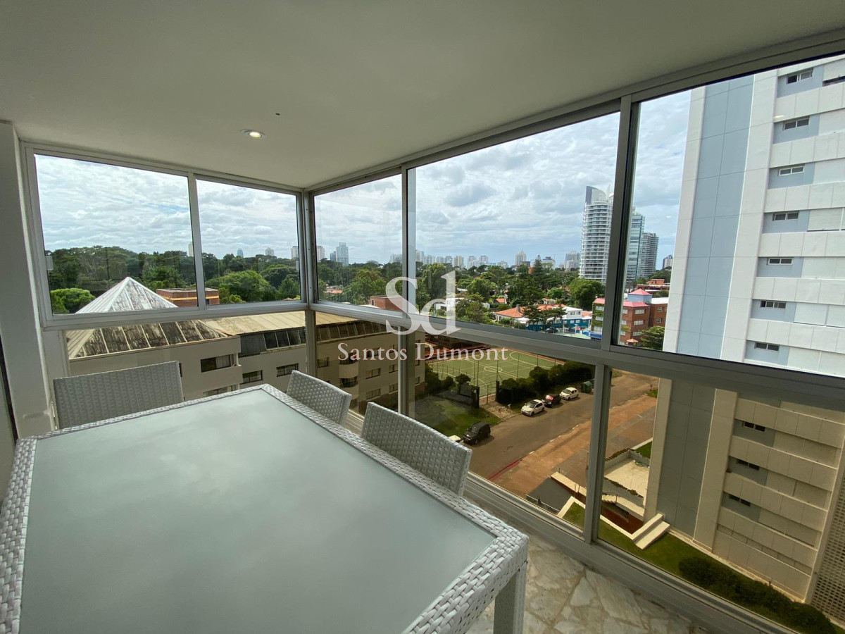 Apartamento ID.7847 - Venta Apartamento 2 Dormitorios y servicio Playa Mansa