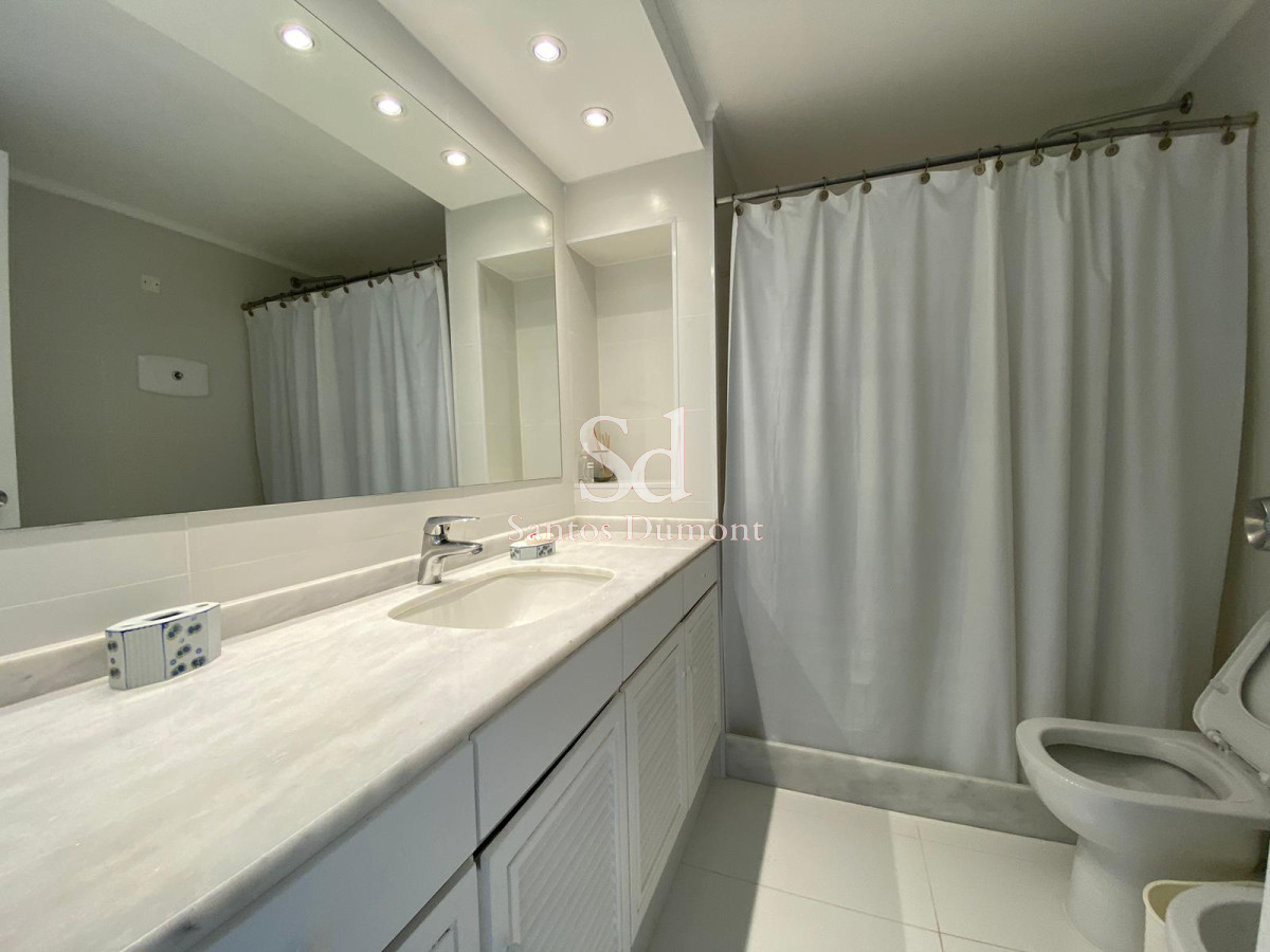 Apartamento ID.7847 - Venta Apartamento 2 Dormitorios y servicio Playa Mansa