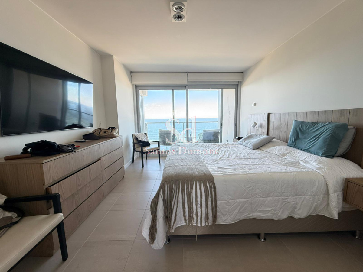 Apartamento ID.25715 - Apartamento en venta Primera Linea playa Brava