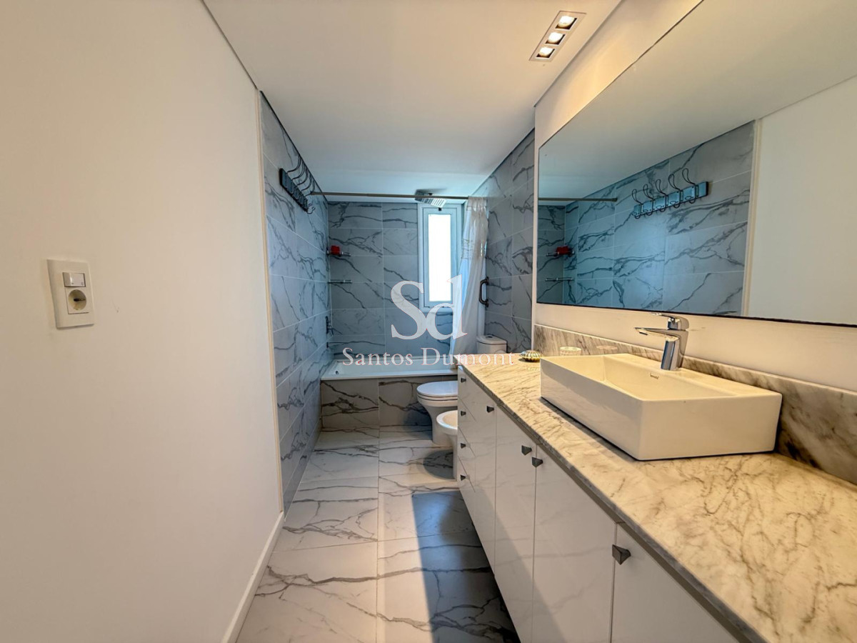 Apartamento ID.25518 - Venta Apartamento 3 Suites - Punta del Este