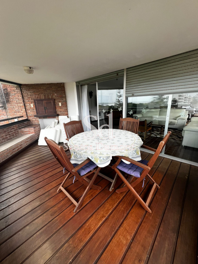 Apartamento ID.25037 - Primera linea de la Brava 