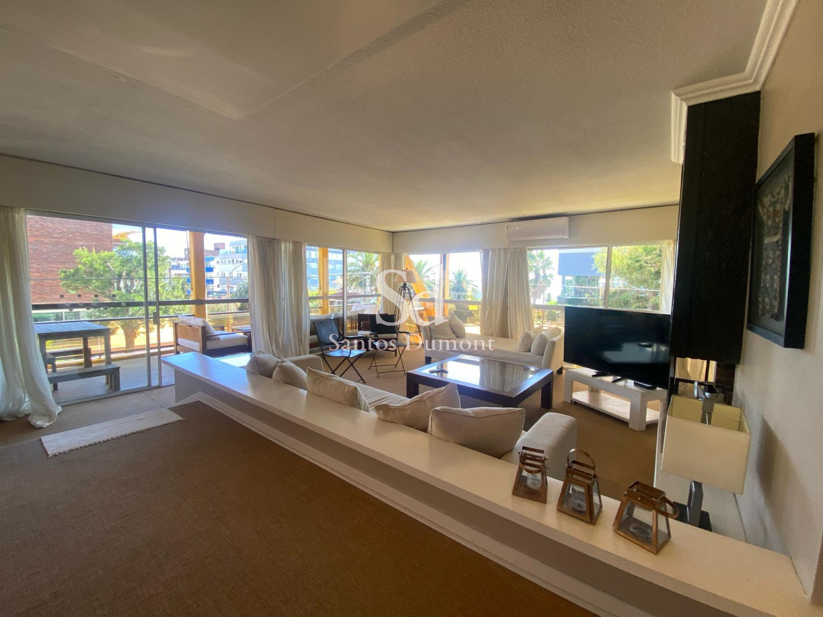 Apartamento ID.25255 - Venta Apartamento 2 dormitorios + servicio completo Península Punta del Este